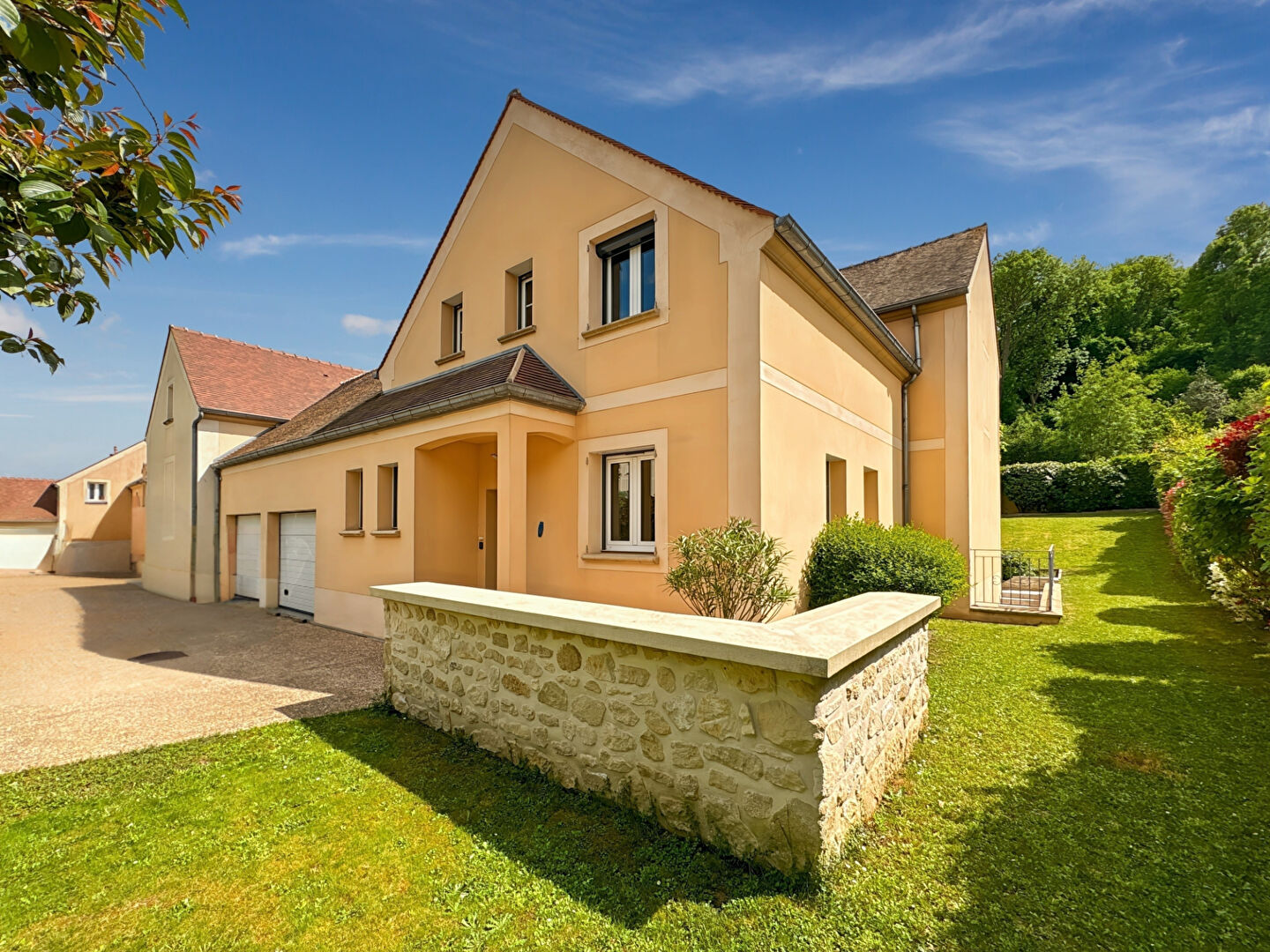 Maison JOUY LE MOUTIER (95280) 7 pièces 167.00 m²
