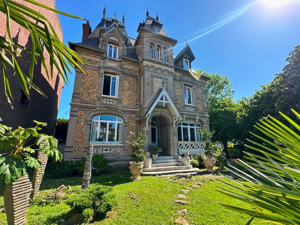Maison ETREPAGNY (27150) 10 pièces 254.64 m²