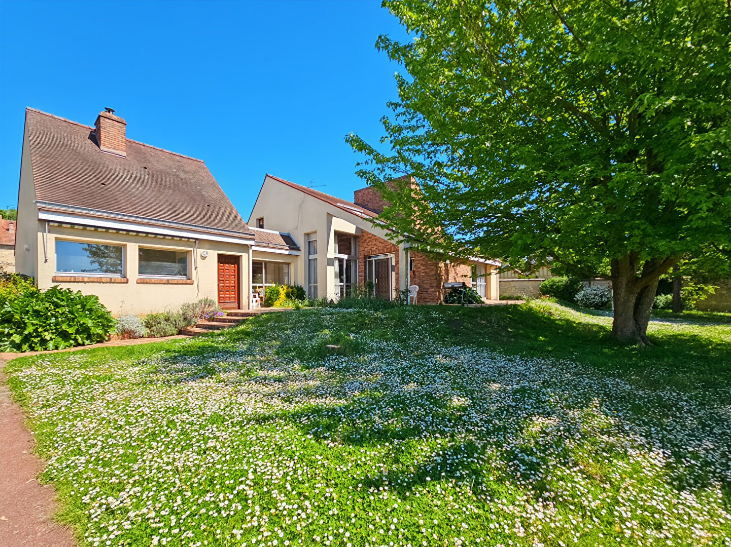 Maison Auvers sur Oise (95430) 8 pièces 268.30 m²