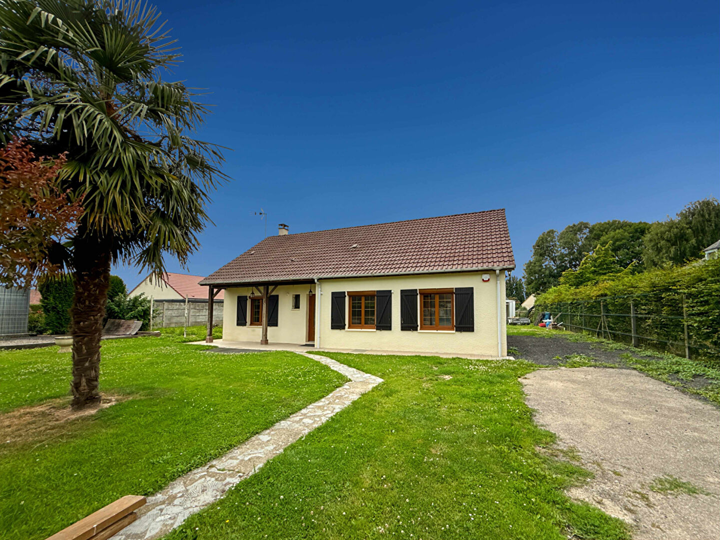 Maison ETREPAGNY (27150) 5 pièces 89.63 m²
