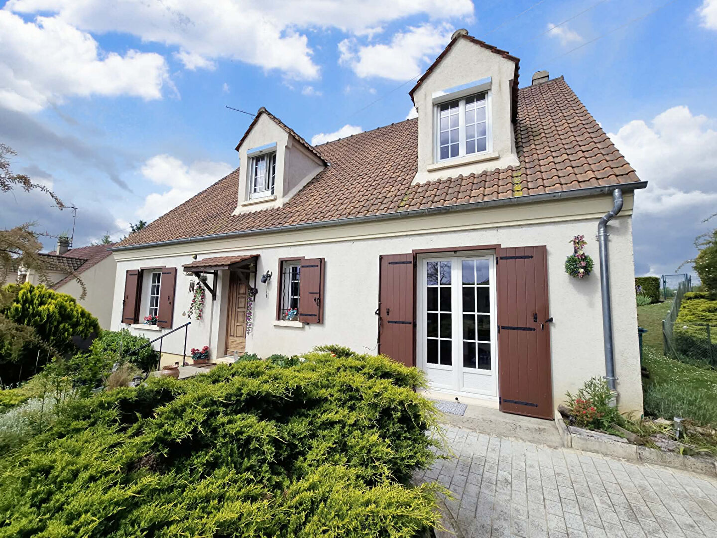 Maison ABLEIGES (95450) 7 pi&egrave;ces 135.00 m&sup2;
