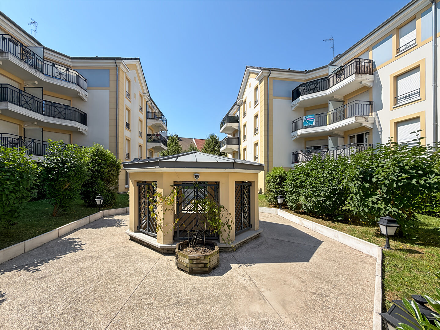 Appartement VAUREAL (95490) 2 pi&egrave;ces 40.00 m&sup2;