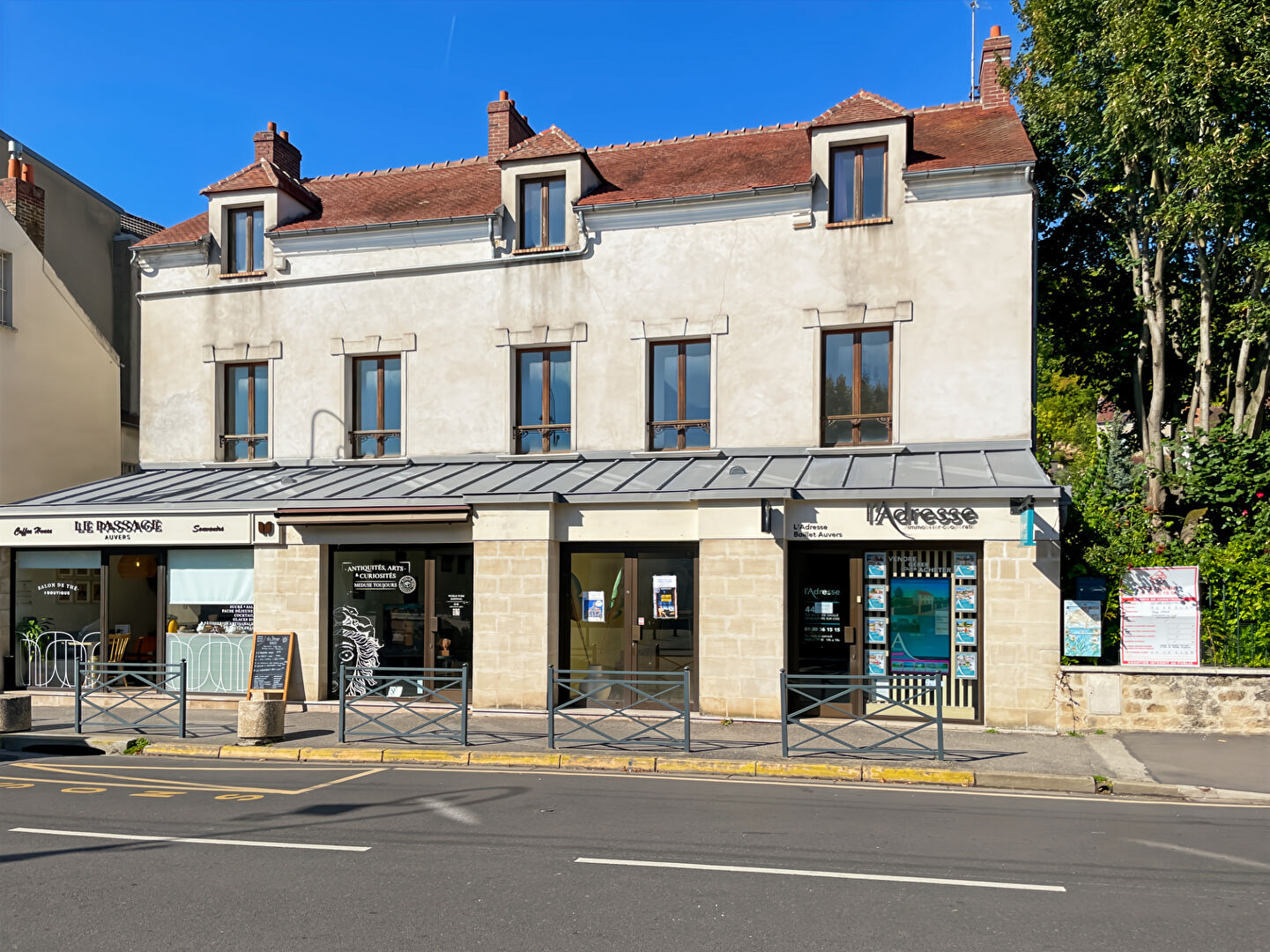 Local commercial AUVERS SUR OISE (95430) 91.59 m²