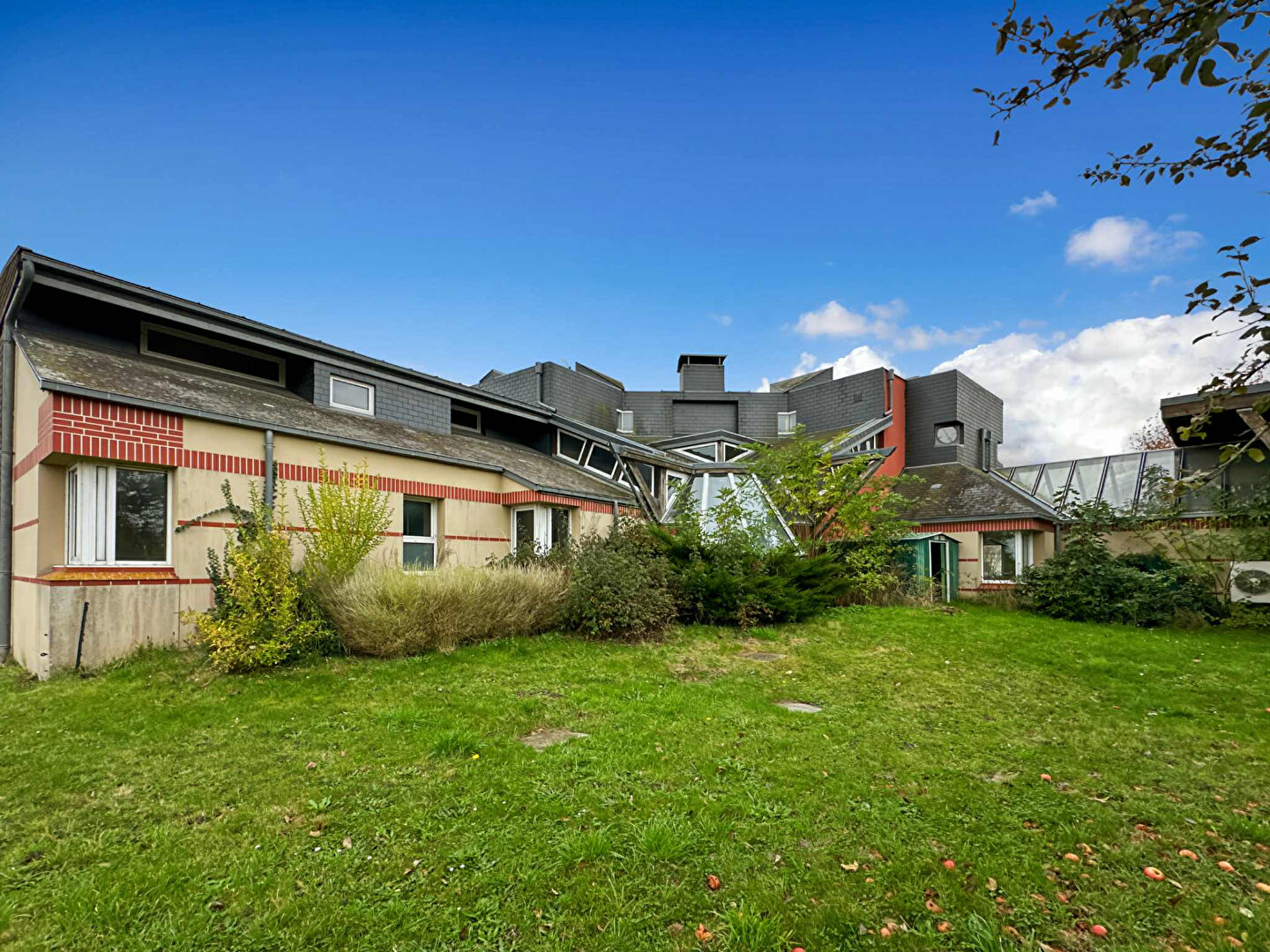 Maison ETREPAGNY (27150) 12 pièces 320.00 m²