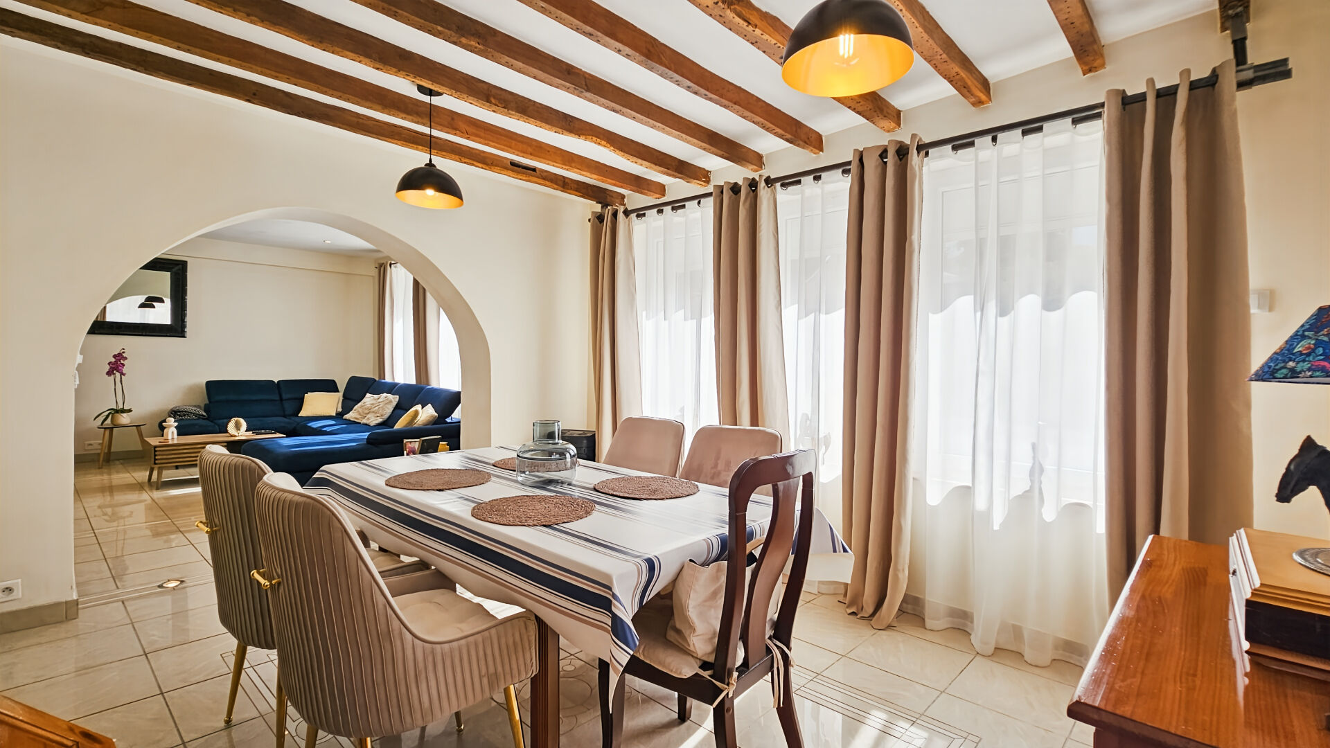 Maison ETREPAGNY (27150) 6 pièces 141.60 m²