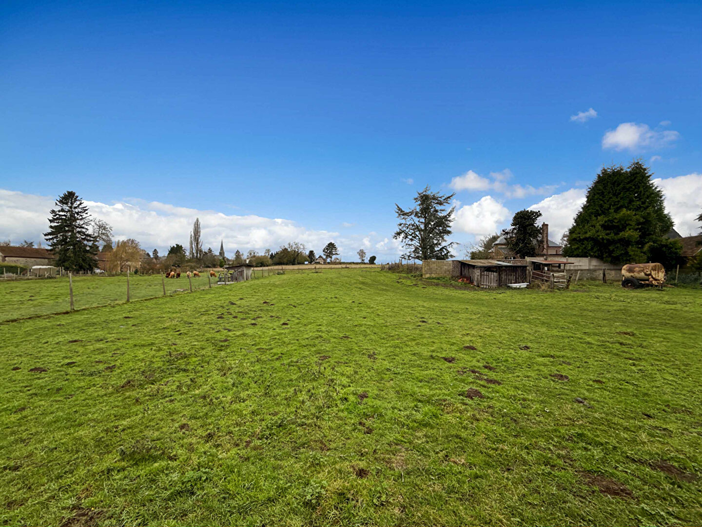 Terrain ETREPAGNY (27150) 1280.00 m²