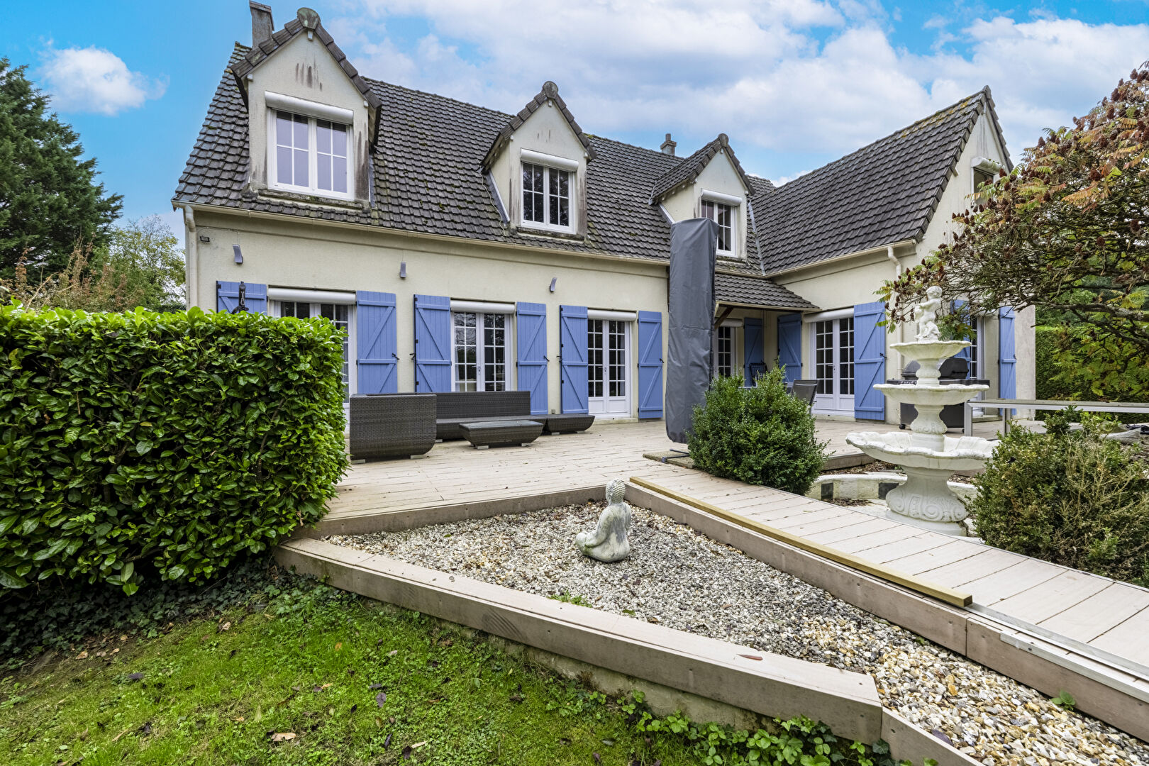 Maison SERAINCOURT (95450) 8 pi&egrave;ces 250.00 m&sup2;