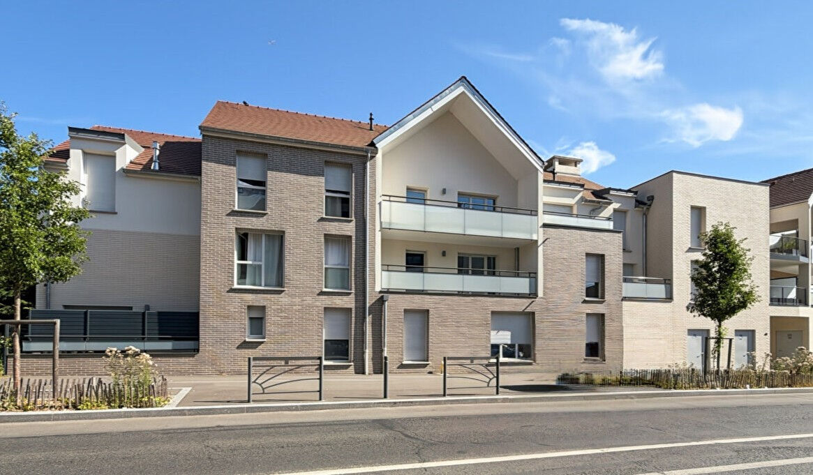 à 5 km de Éragny-sur-Oise 298 000 € Appartement 4 pièces , 3 chambres 84.59 m² Avec terrasse Voir le bien