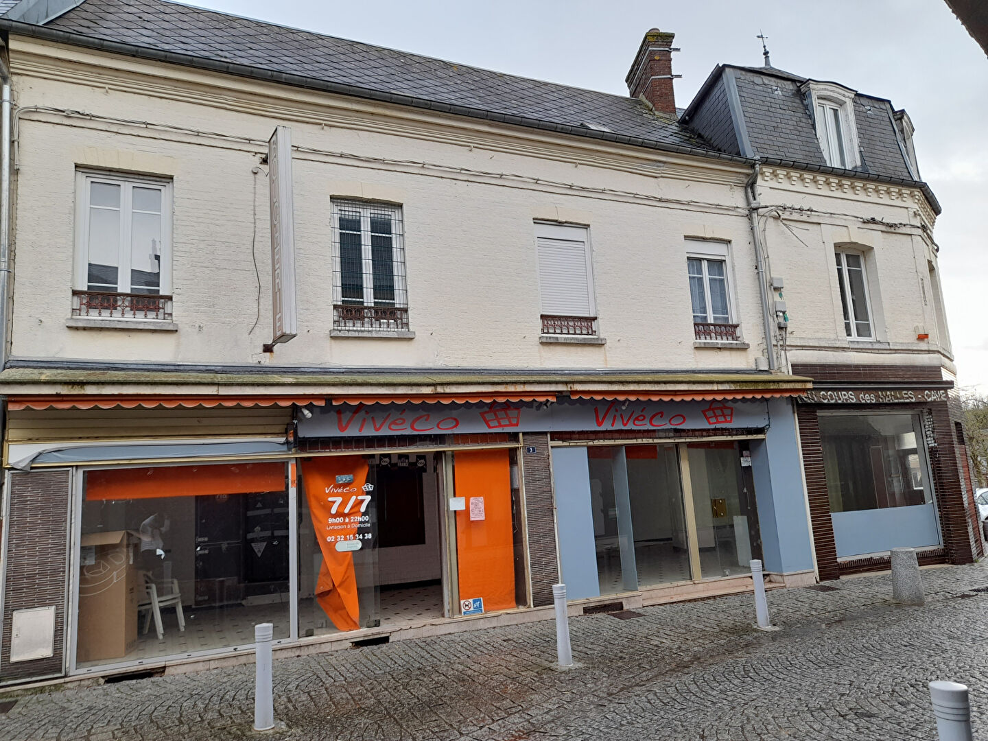 Local commercial ETREPAGNY (27150) 206.45 m&sup2;