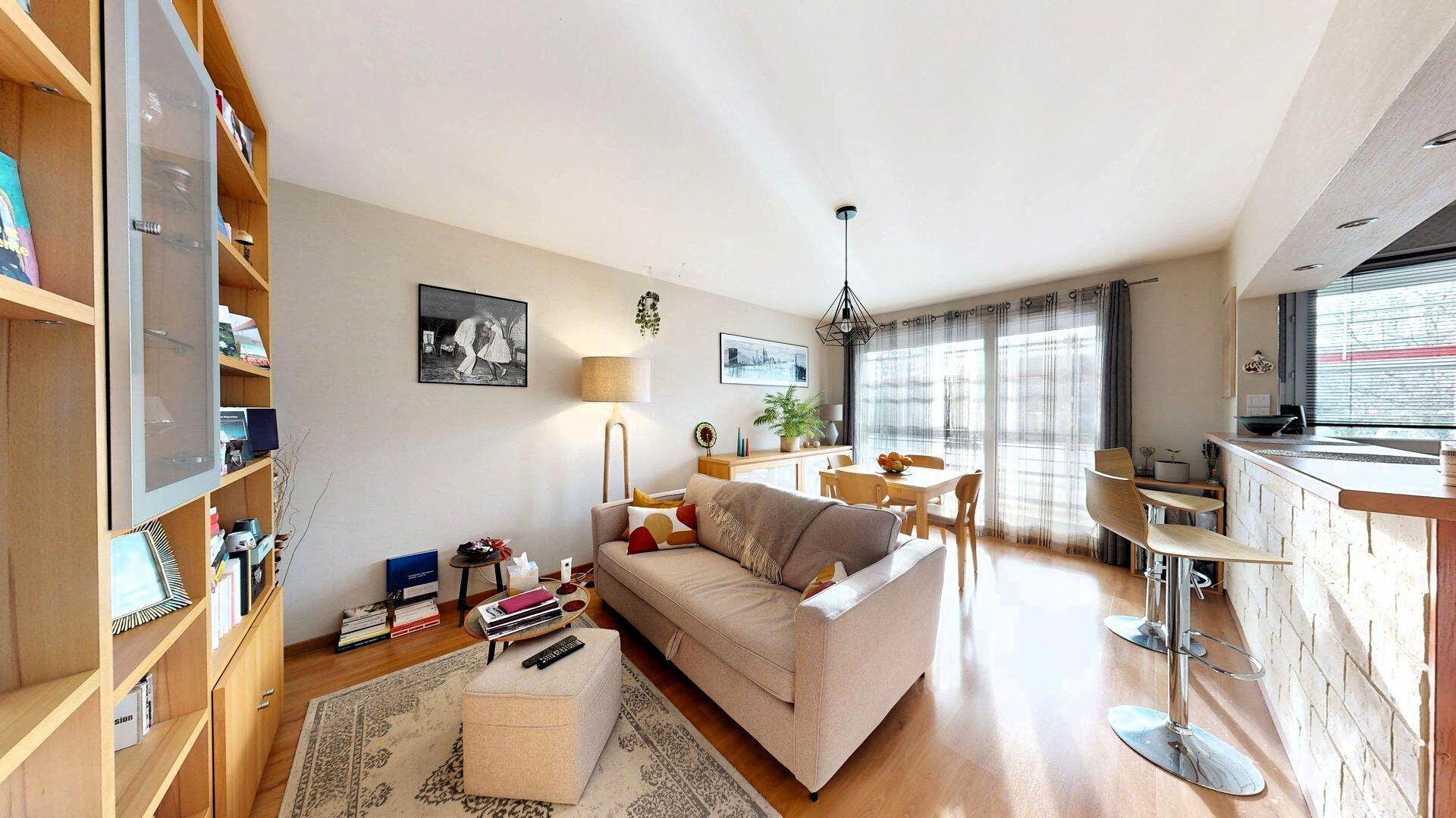 Cergy (95) 205 000 € Appartement 3 pièces , 2 chambres 56.70 m² Avec balcon Voir le bien