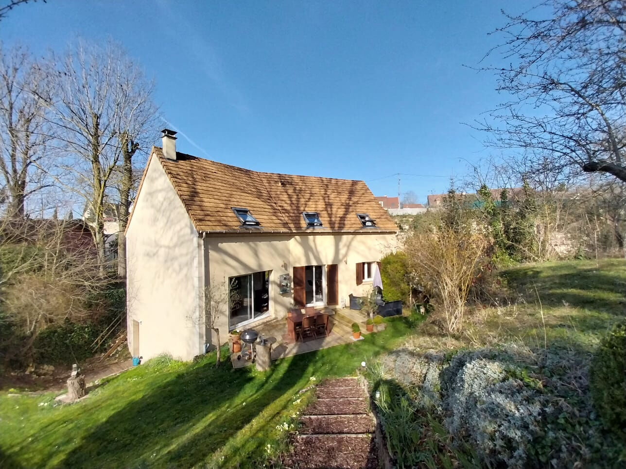 Maison JUZIERS (78820) 6 pi&egrave;ces 165.00 m&sup2;