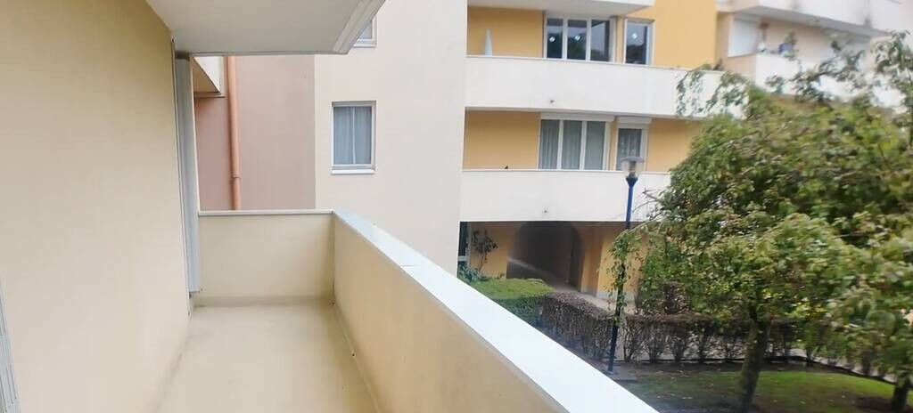 à 4 km de Éragny-sur-Oise 219 000 € Appartement 5 pièces , 4 chambres 76.00 m² Voir le bien