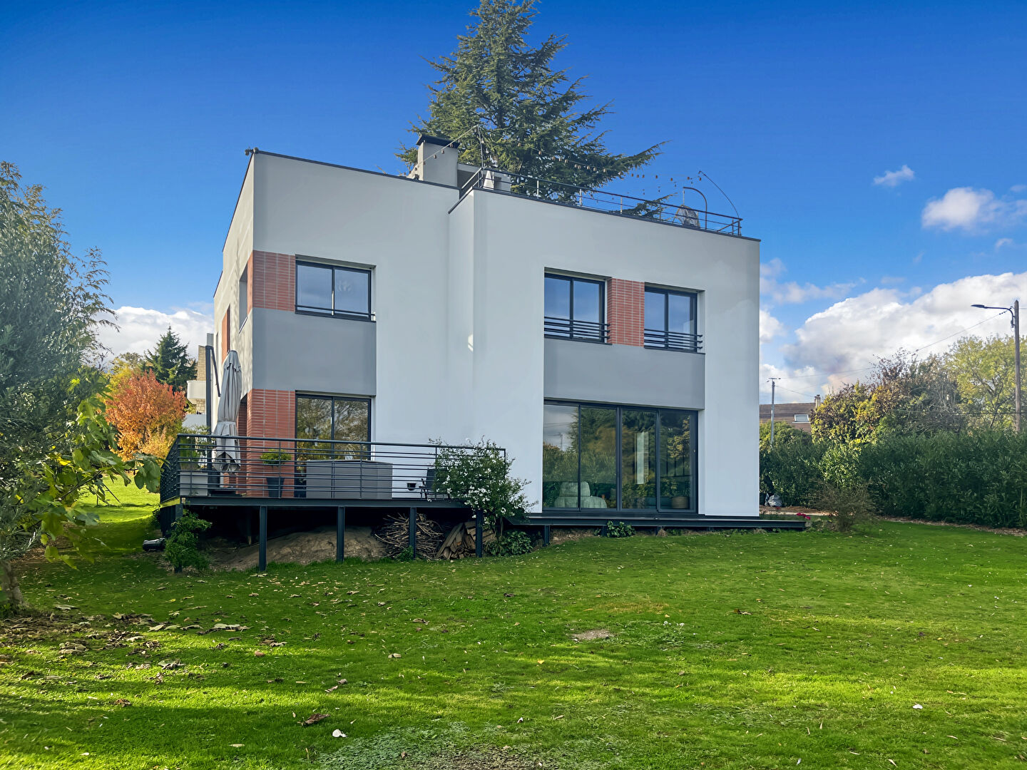 Maison MEZY SUR SEINE (78250) 7 pi&egrave;ces 181.00 m&sup2;