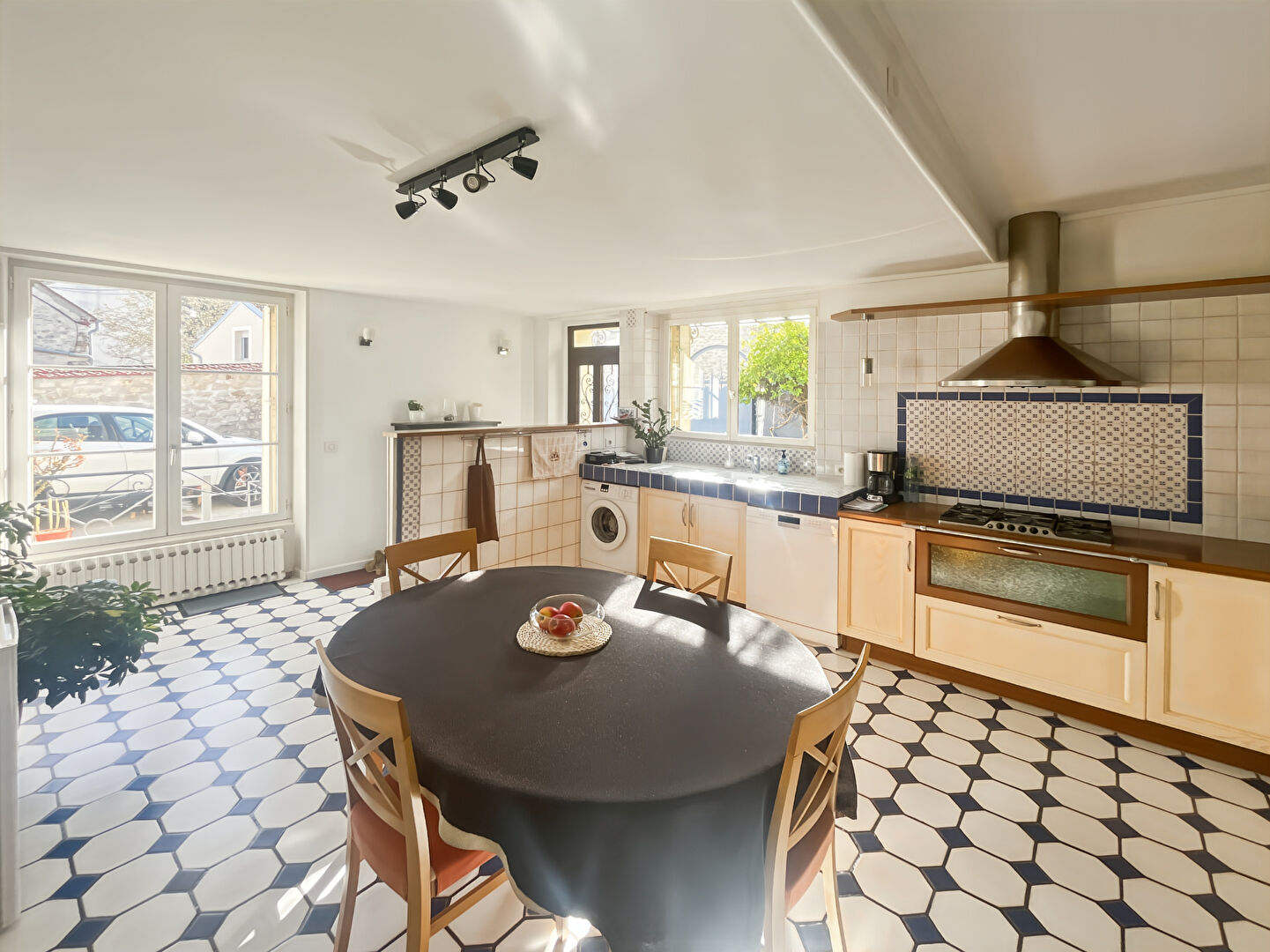 Maison OINVILLE SUR MONTCIENT (78250) 7 pi&egrave;ces 140.00 m&sup2;