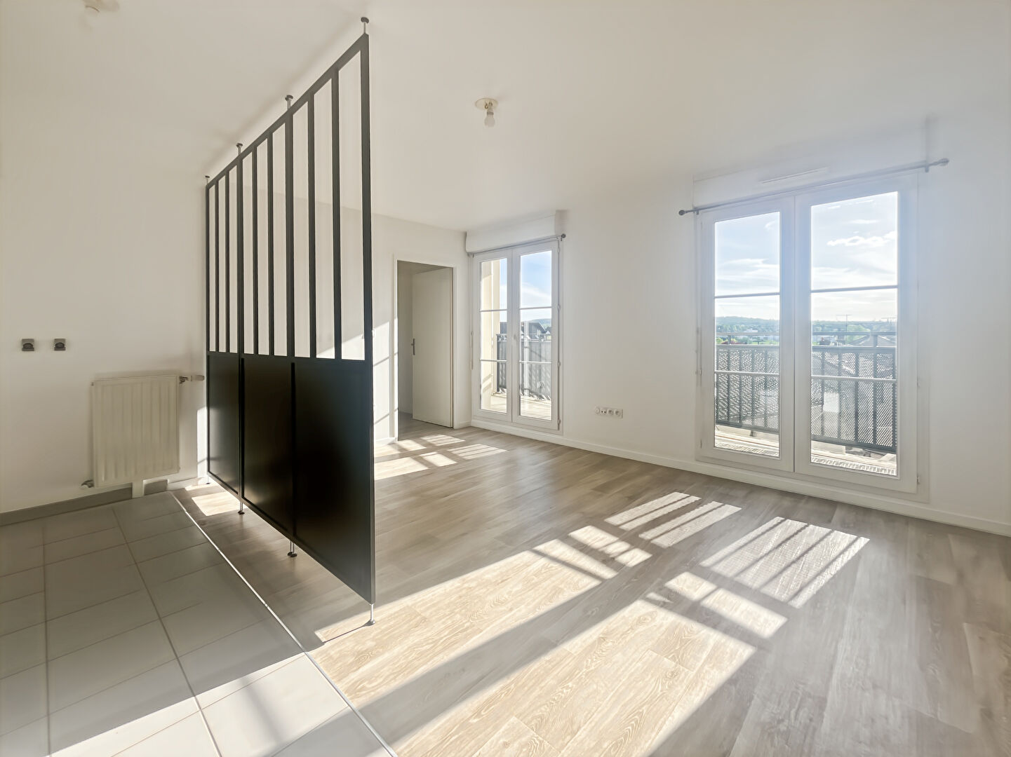 Triel-sur-Seine (78) 199 000 € Appartement 2 pièces , 1 chambre 44.86 m² Avec balcongarage/box Voir le bien