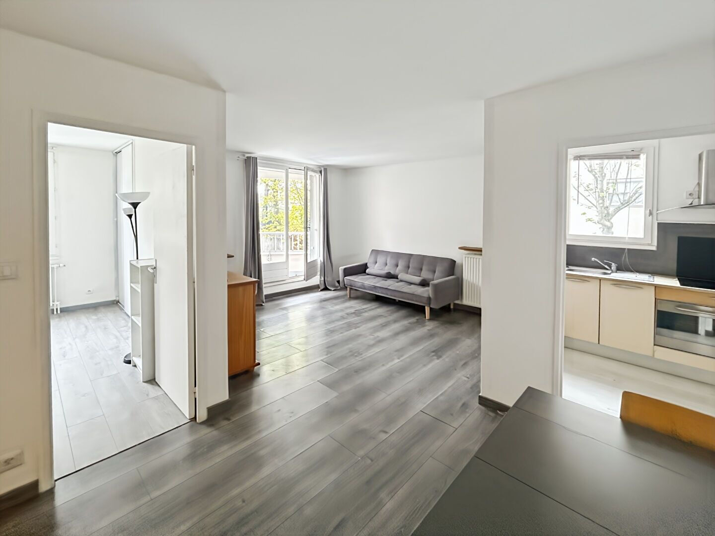 à 8 km de Us Exclusif 1 250 € / mois cc Appartement 3 pièces , 2 chambres 53.60 m² Meublé Avec balcon Voir le bien
