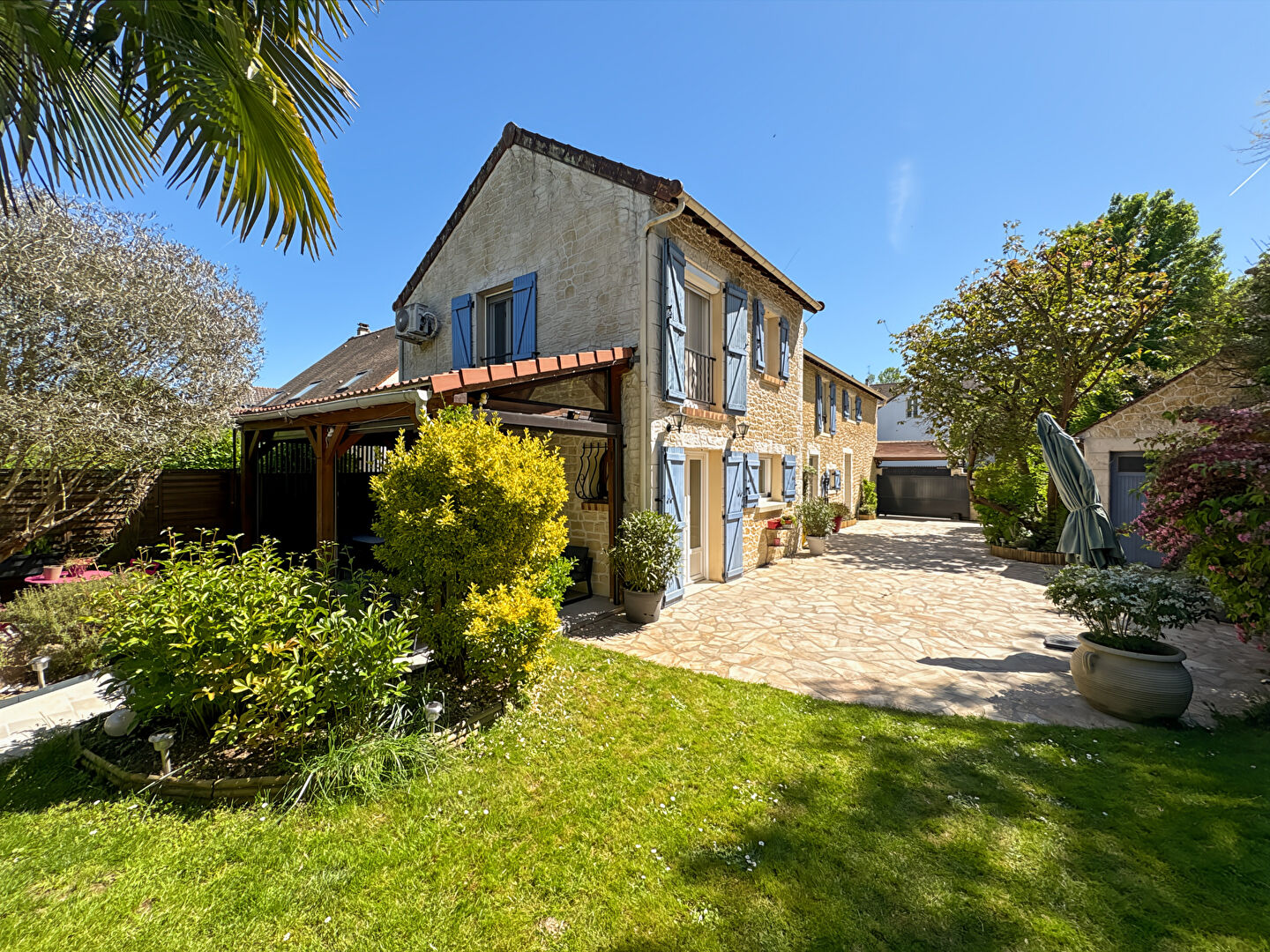 Maison Jouy le Moutier (95280) 7 pi&egrave;ces 166.00 m&sup2;
