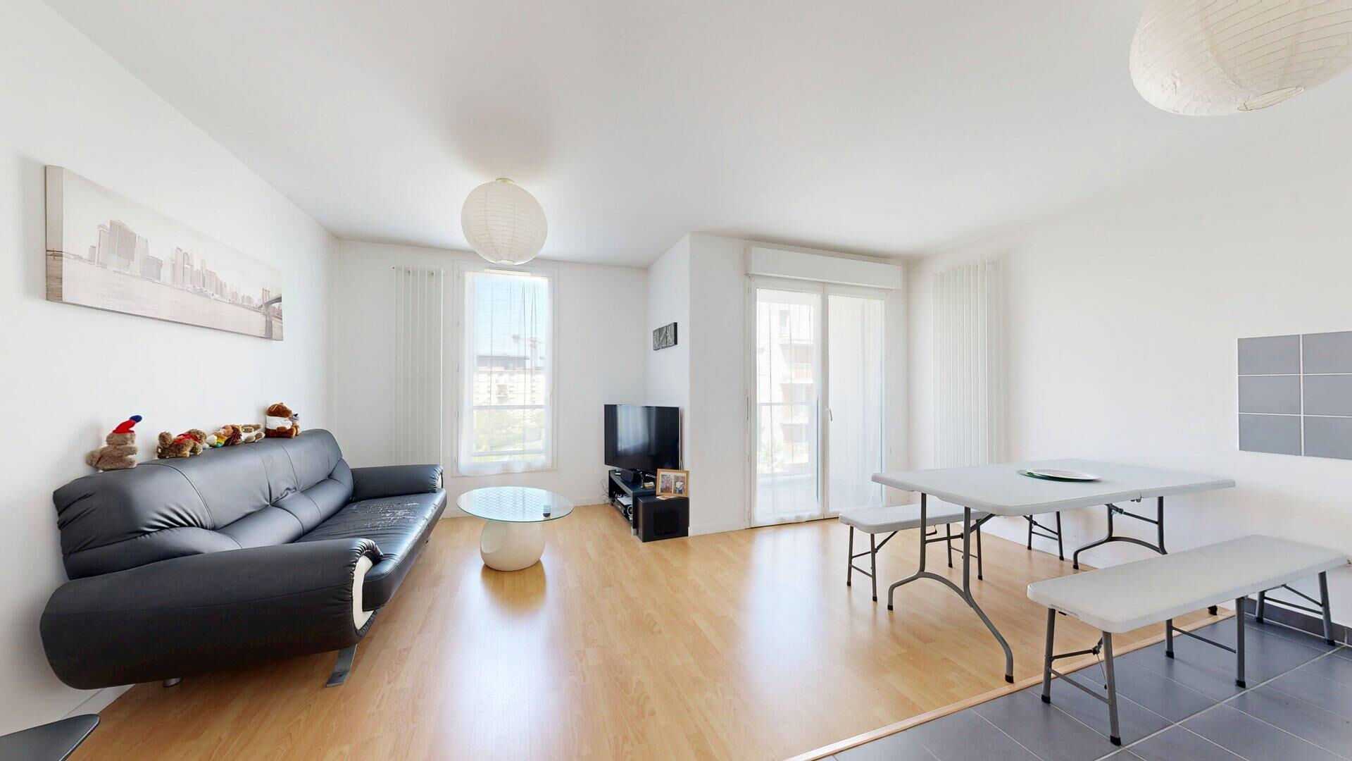 Appartement CERGY (95800) 2 pi&egrave;ces 43.46 m&sup2;