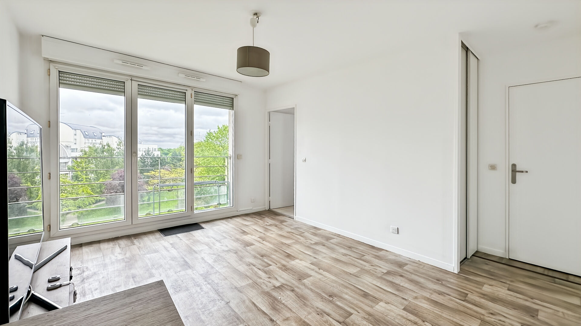 Appartement Cergy (95800) 1 pi&egrave;ce 30.00 m&sup2;