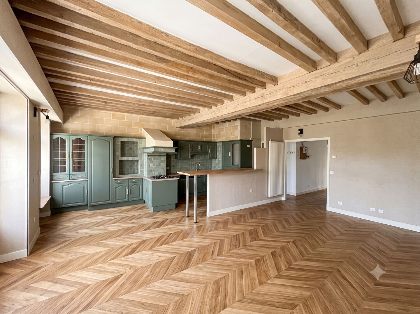à 21 km de Beaumont-sur-Oise Exclusif 249 100 € Appartement 4 pièces , 3 chambres 98.73 m² Voir le bien