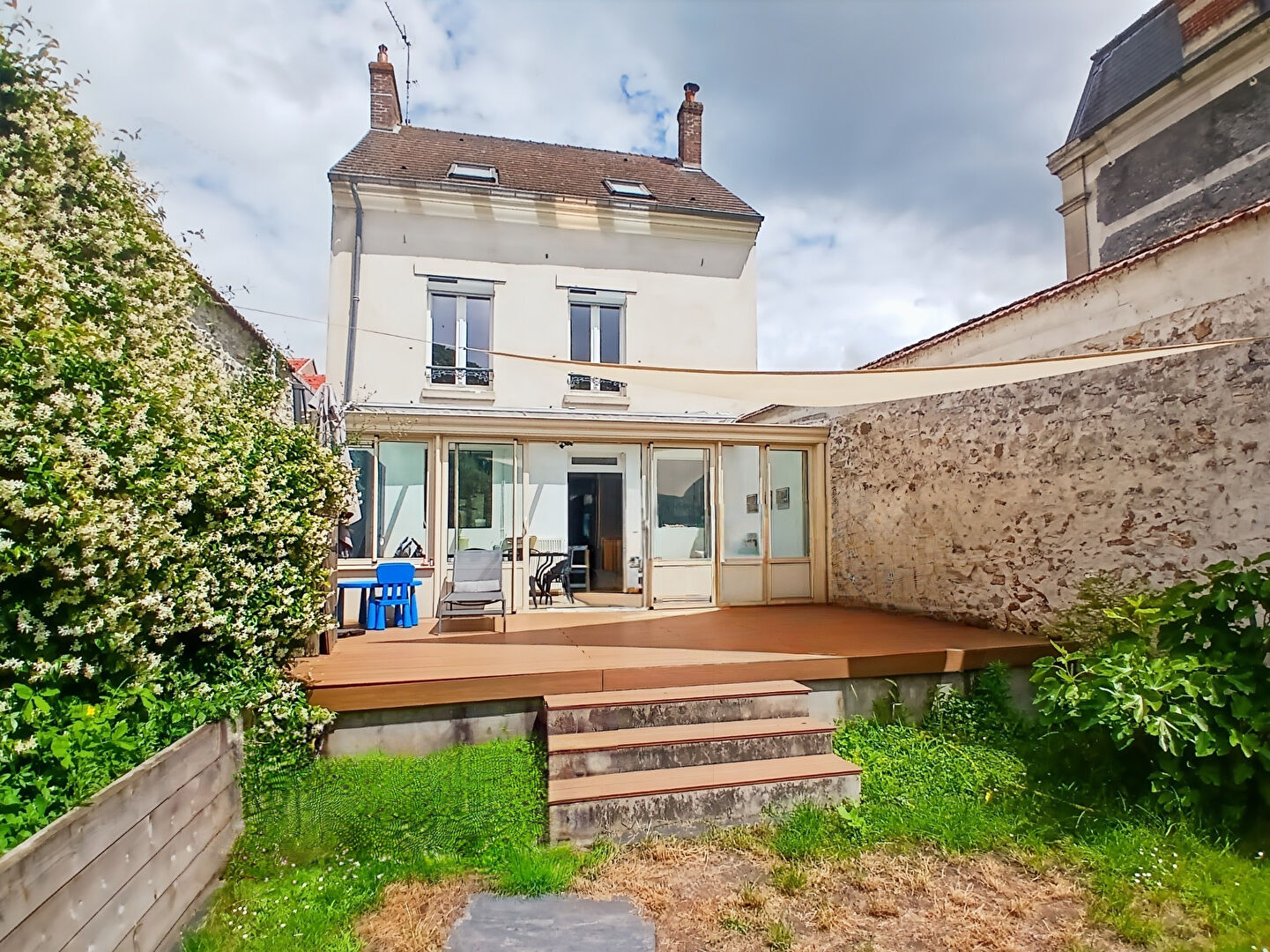 Marines (95) 399 000 € Maison 6 pièces , 4 chambres 147.00 m² Avec jardin, terrasse Voir le bien
