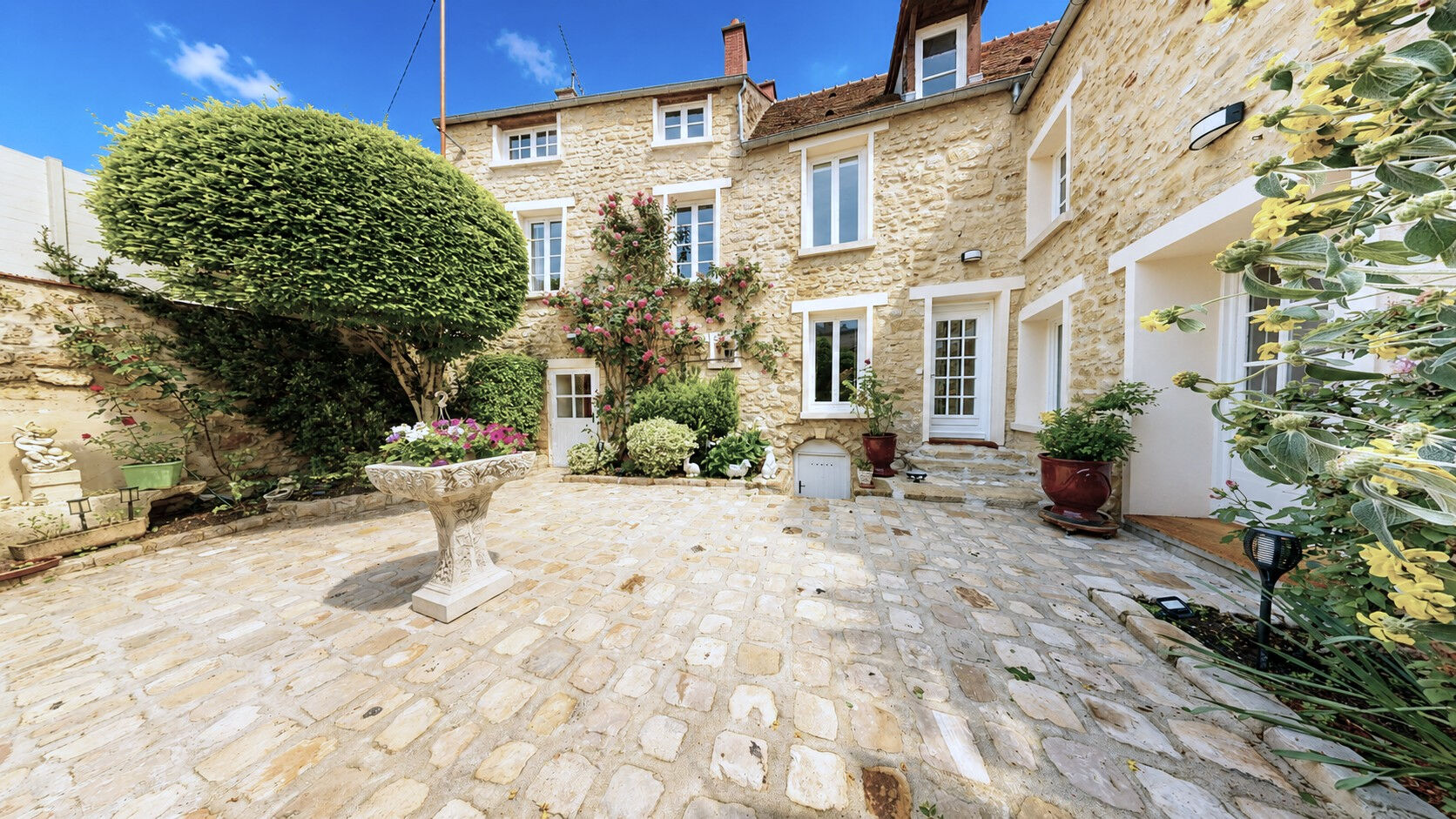 Maison MEZY SUR SEINE (78250) 9 pi&egrave;ces 300.00 m&sup2;