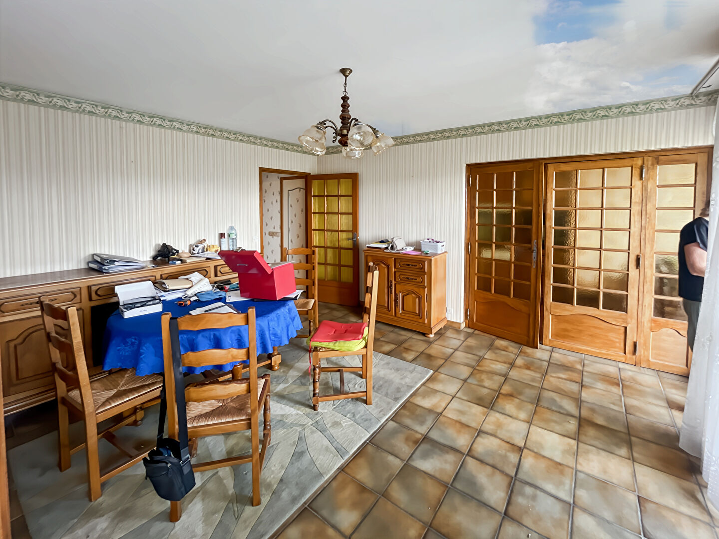 Les Mureaux (78) 149 000 € Appartement 3 pièces , 2 chambres 76.00 m² Avec balcon Voir le bien