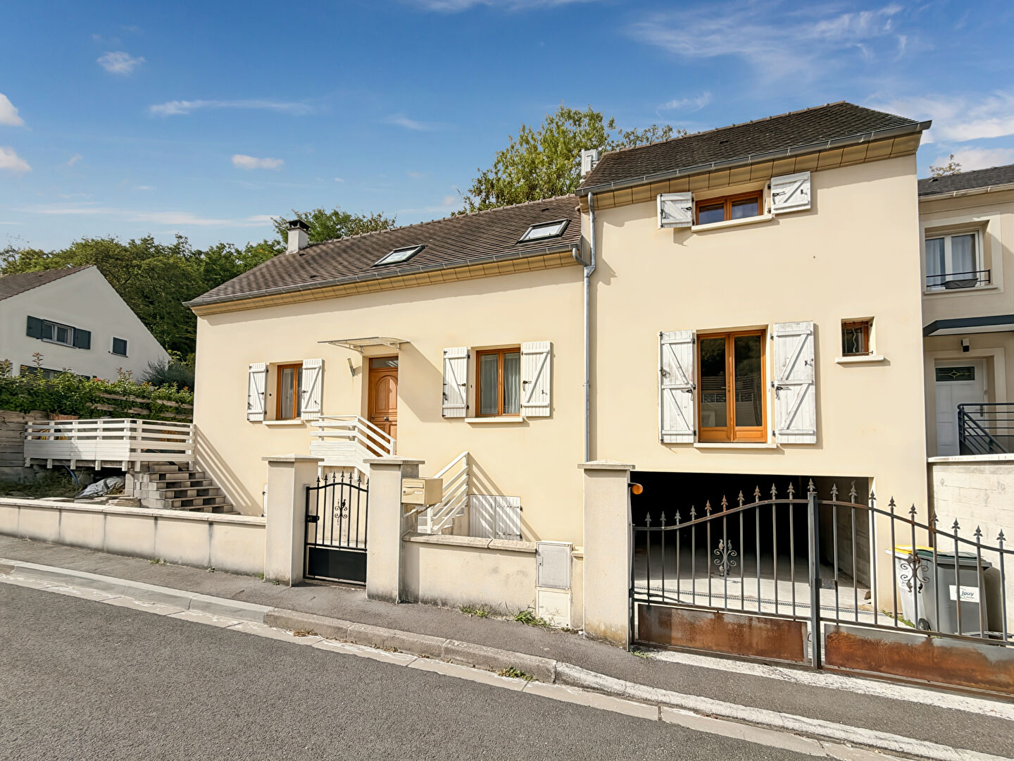 Maison Jouy le Moutier (95280) 7 pi&egrave;ces 160.00 m&sup2;