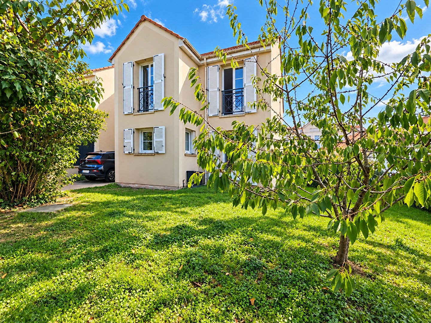 Vauréal (95) Exclusif 368 000 € Maison 7 pièces , 5 chambres 126.00 m²