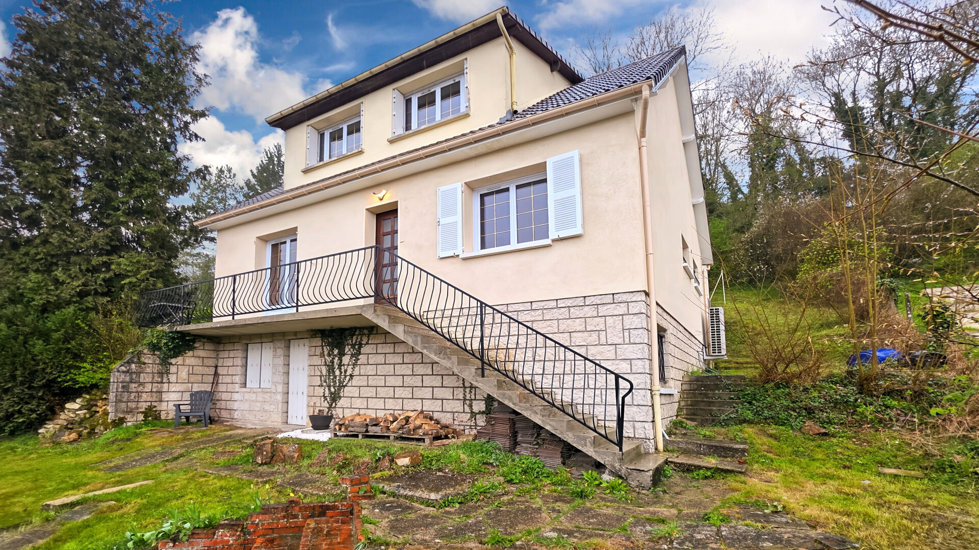 Chars (95) Exclusif 364 000 € Maison 8 pièces , 5 chambres 160.00 m² Avec balcongarage/box Voir le bien