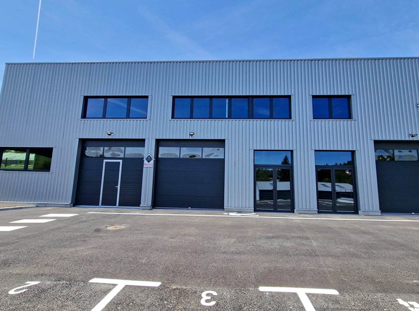 Local d'activité MESIGNY (74330) 5 pièces 160.00 m²