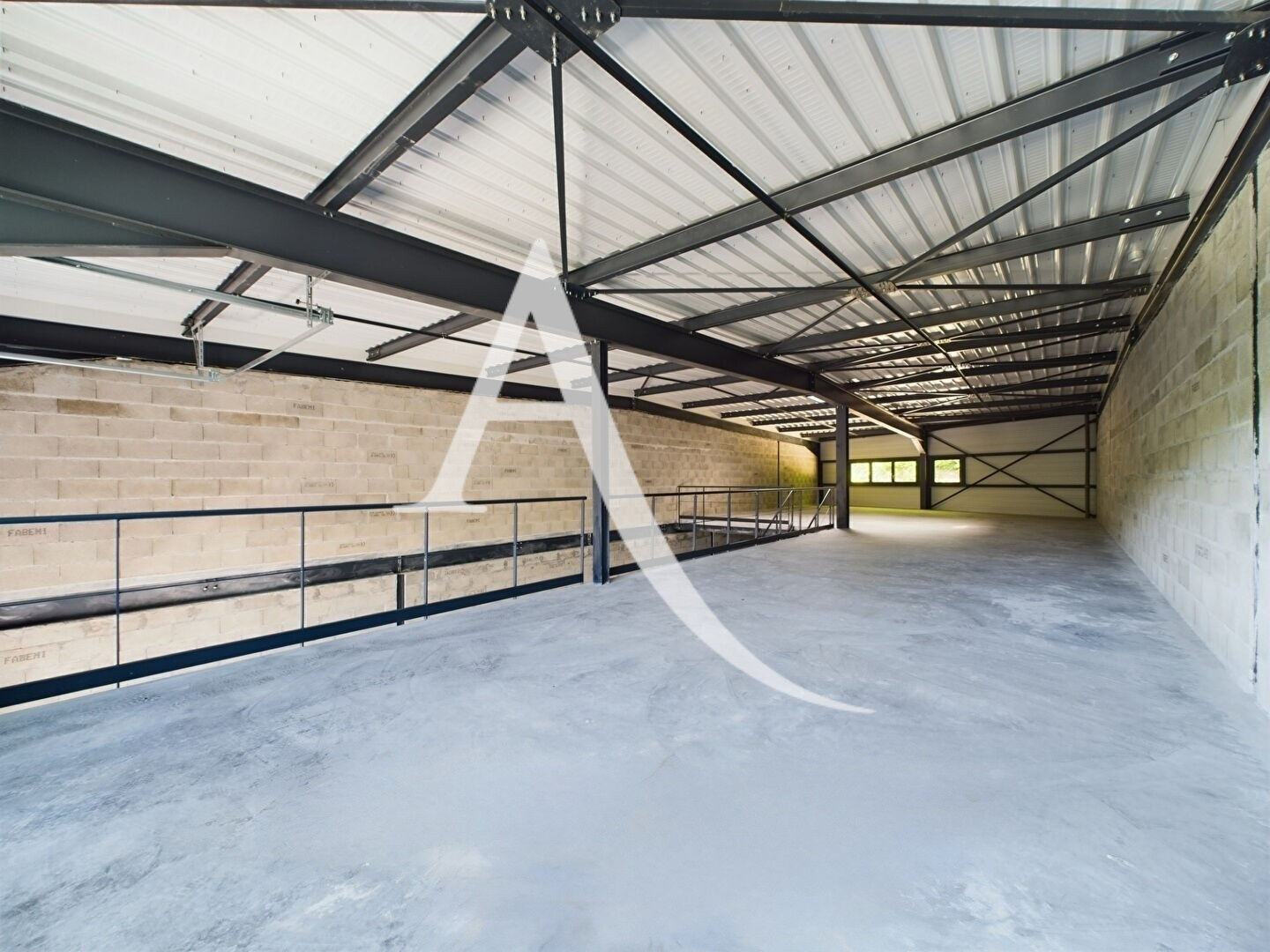 Local d'activité MESIGNY (74330) 1 pièce 230.00 m²
