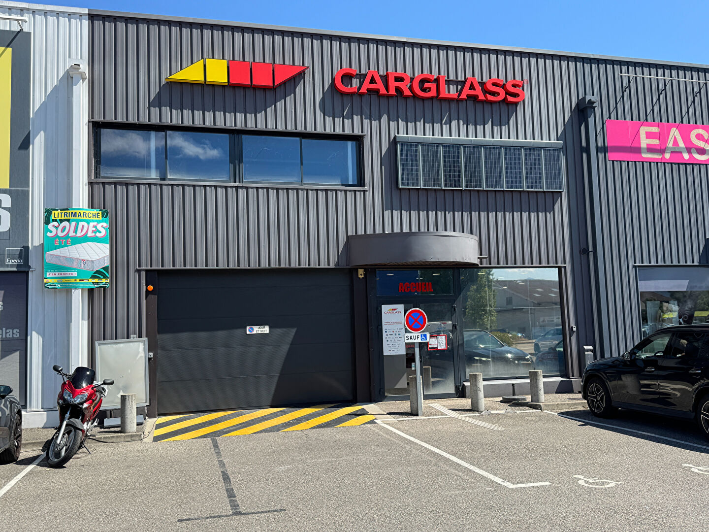 Local commercial EPAGNY METZ TESSY (74330) 1 pièce 370.00 m²