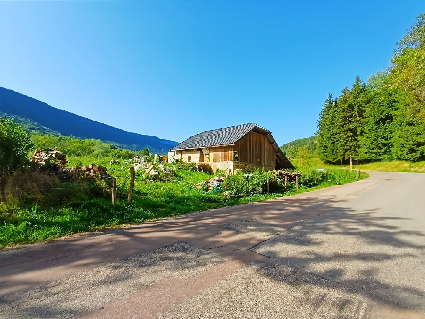 Ferme SAINT FRANCOIS DE SALES (73340) 100.00 m²