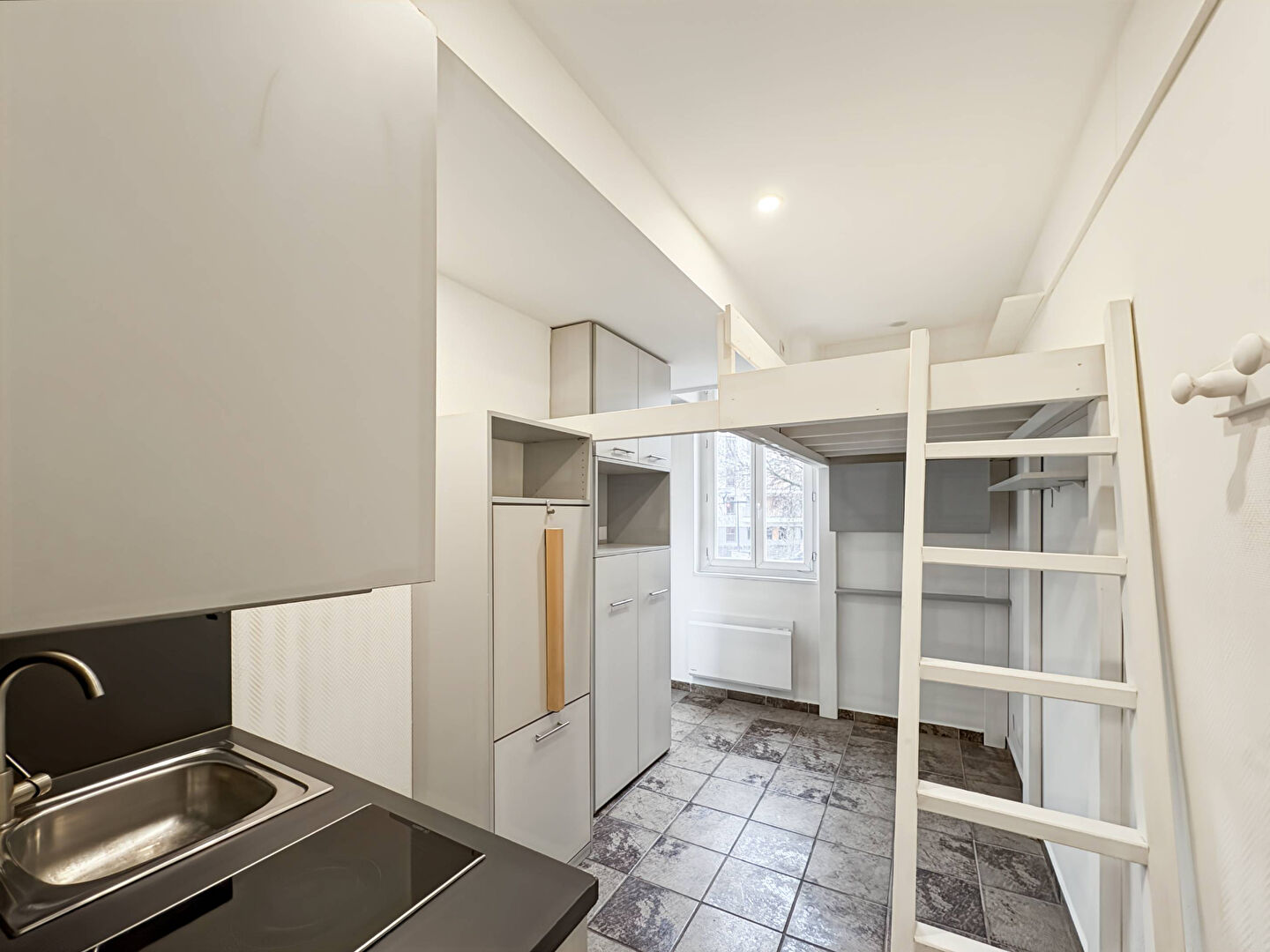 Appartement ANNECY (74000) 1 pi&egrave;ce 10.81 m&sup2;