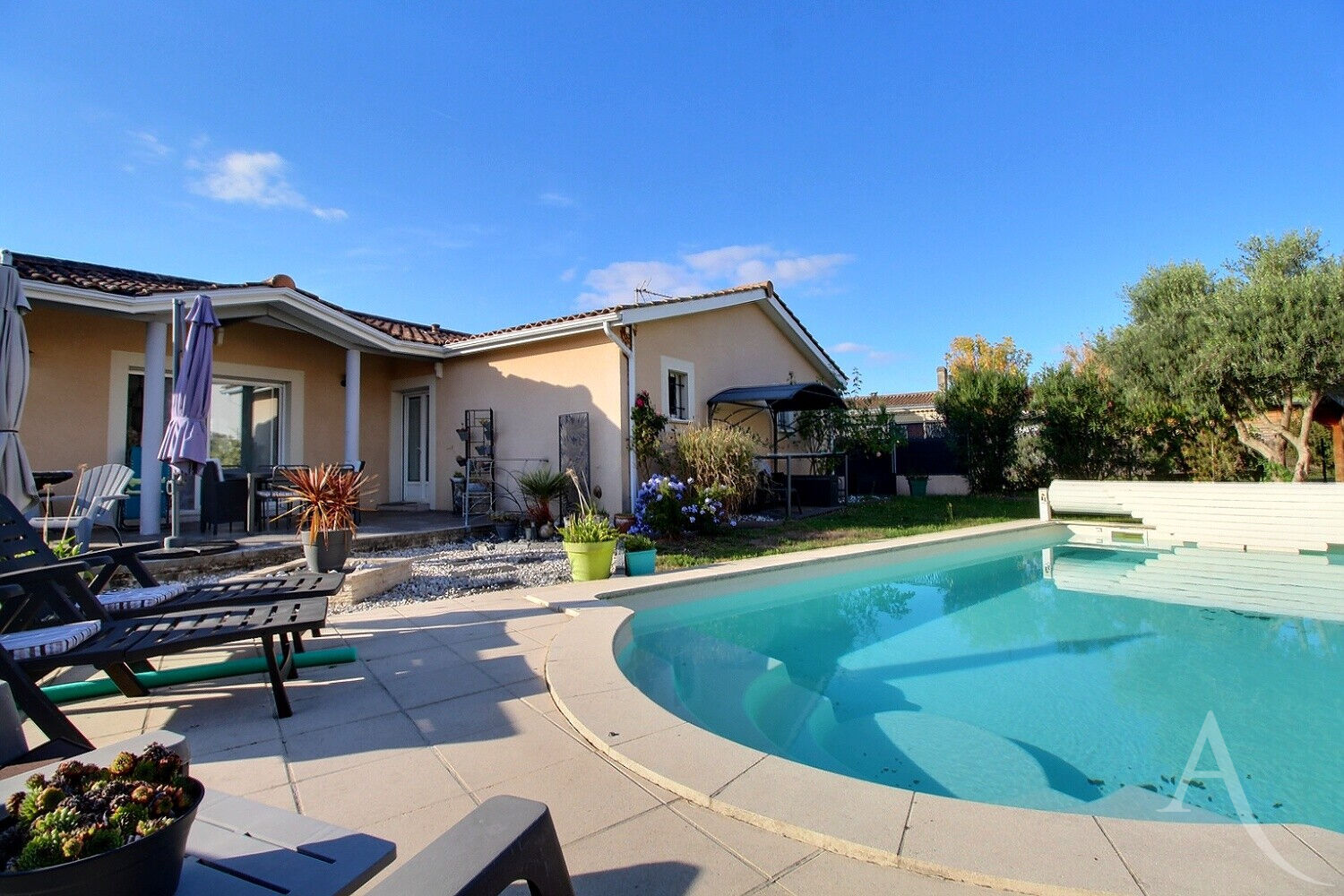 Maison Villenave D Ornon (33140) 6 pi&egrave;ces 156.00 m&sup2;