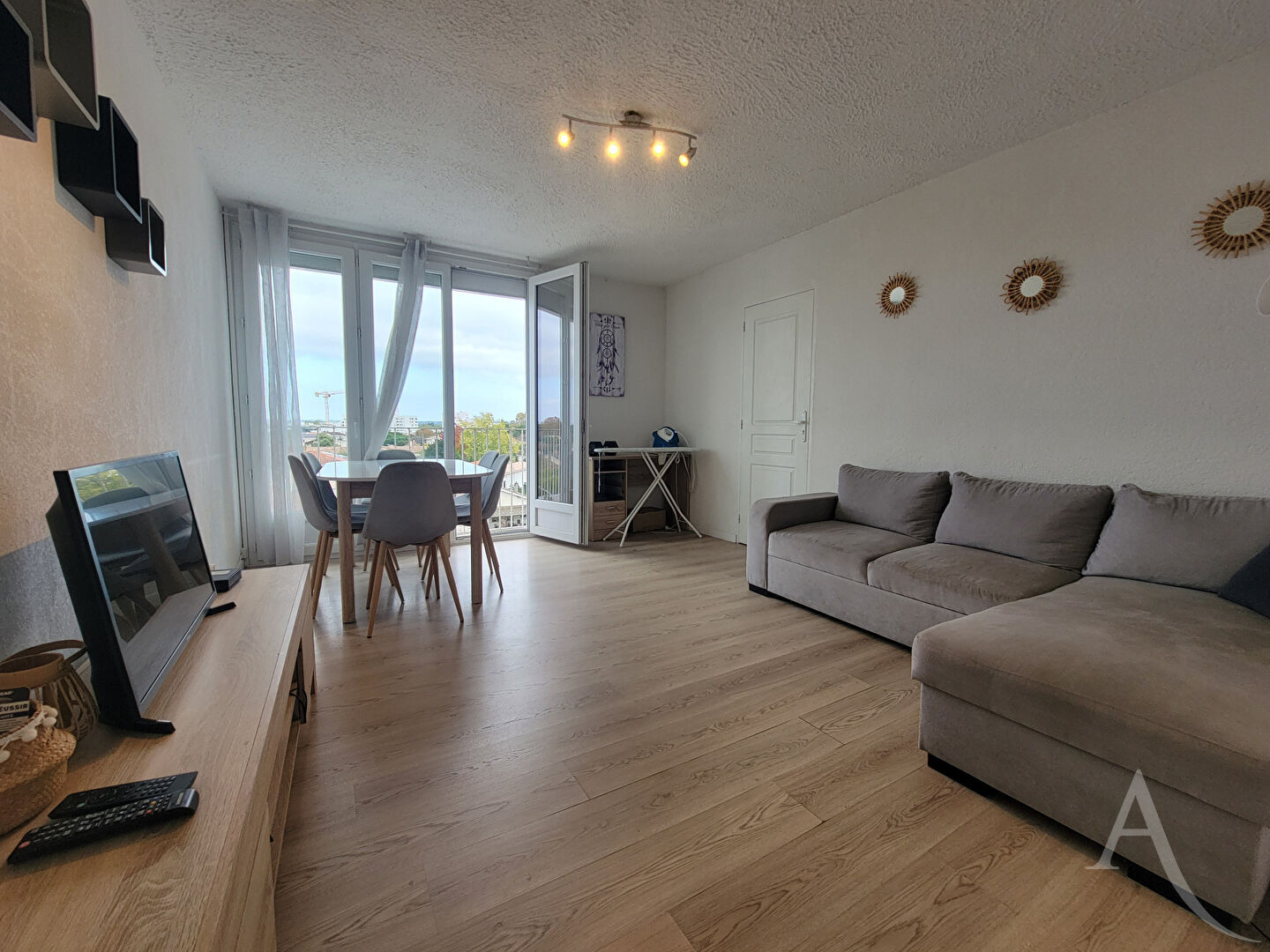 Appartement VILLENAVE D ORNON (33140) 5 pièces 83.58 m²