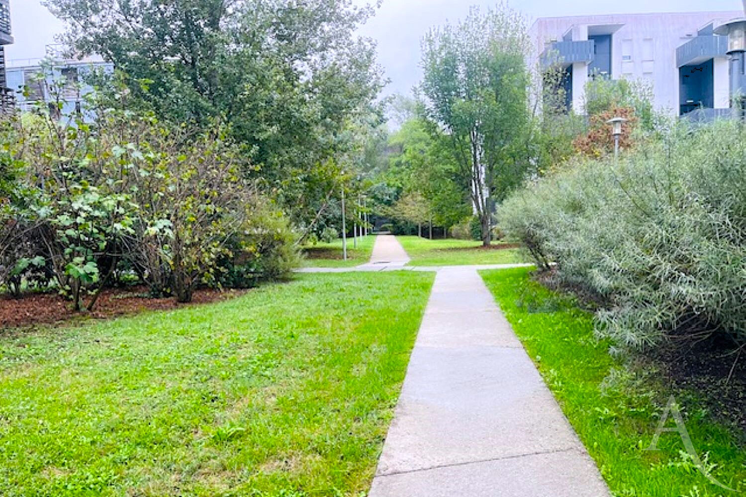 Appartement BEGLES (33130) 2 pièces 43.00 m²