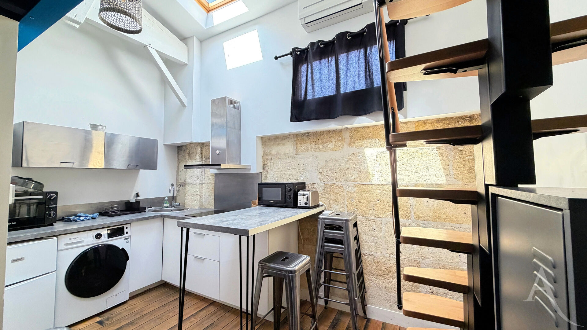 Appartement BORDEAUX (33000) 1 pi&egrave;ce 16.60 m&sup2;