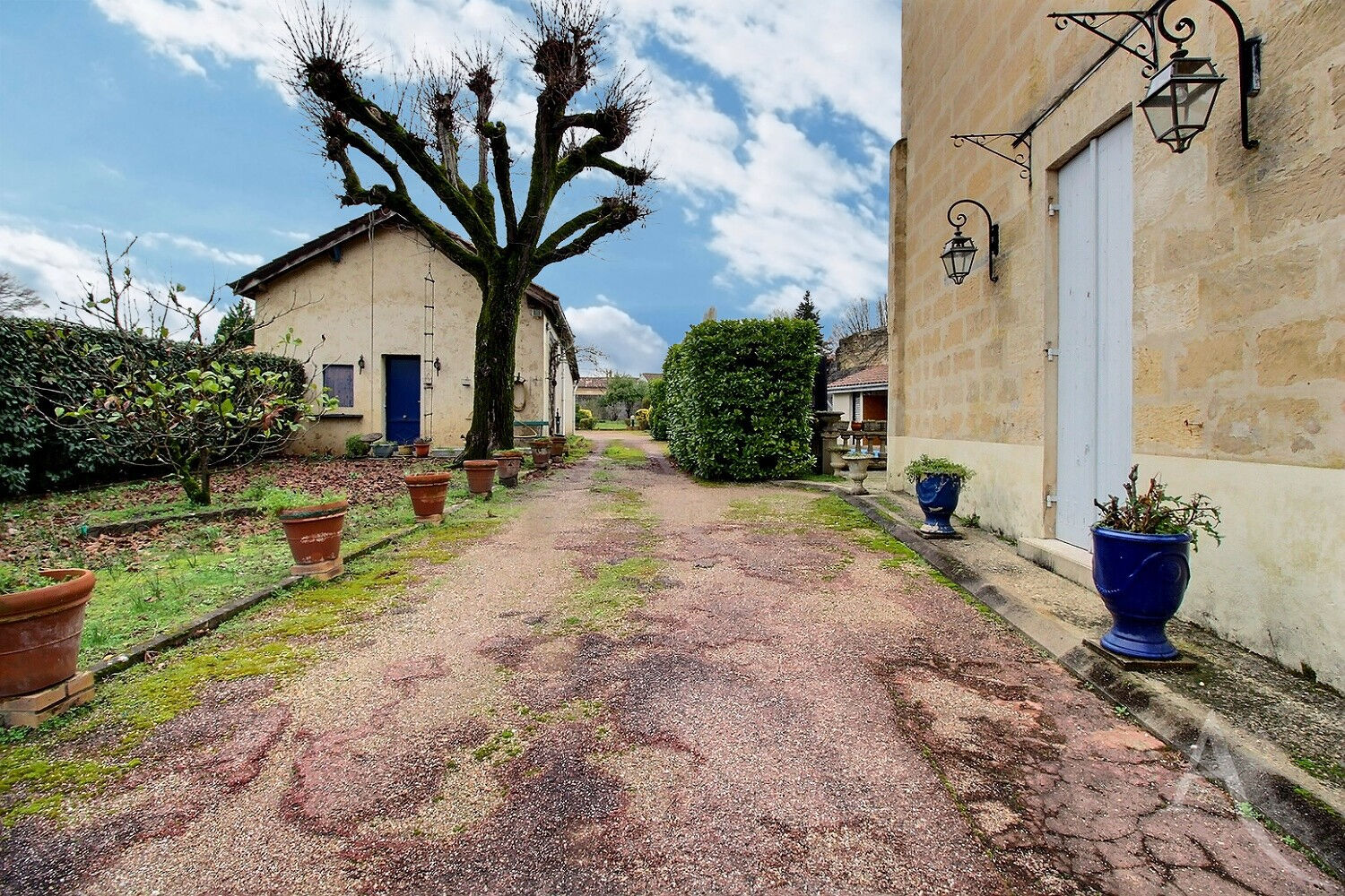 Demeure LEOGNAN (33850) 8 pi&egrave;ces 248.00 m&sup2;