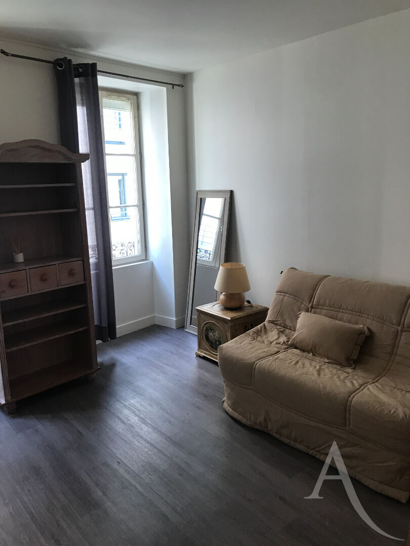 Appartement CHATEAUROUX (36000) 1 pièce 30.20 m²