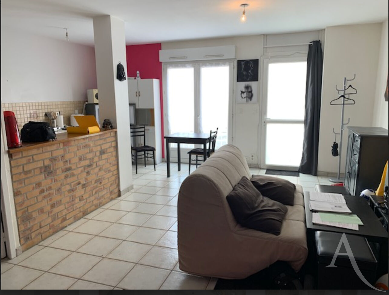 Appartement CHATEAUROUX (36000) 1 pièce 42.20 m²