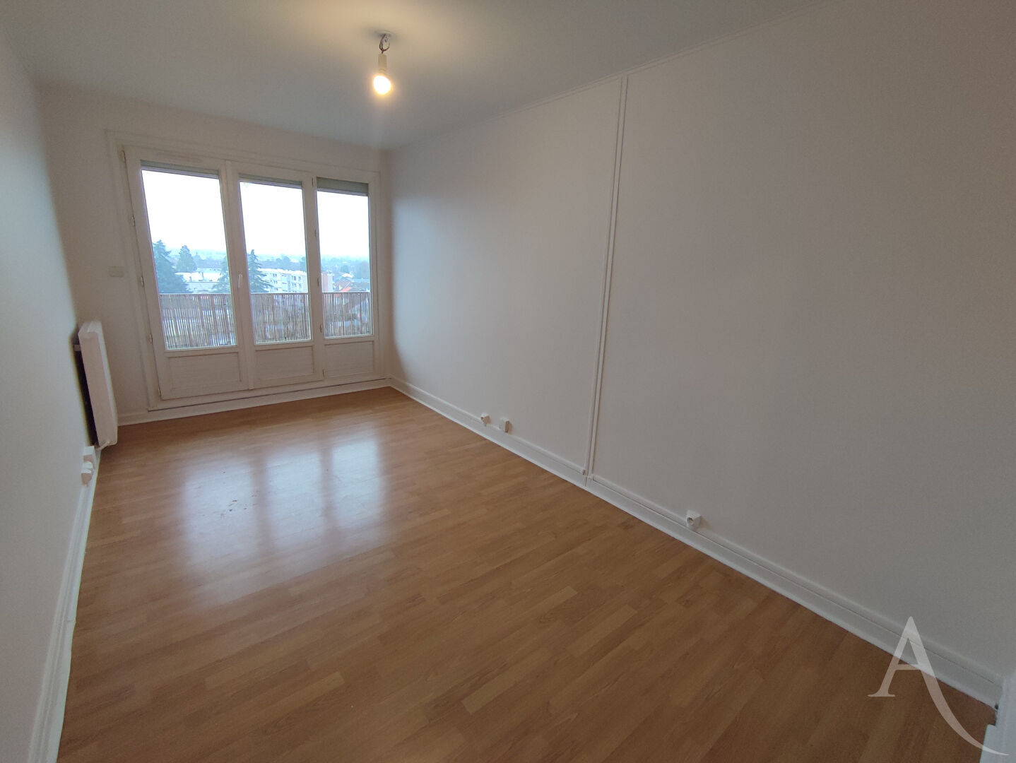 Appartement Ch&acirc;teauroux (36000) 2 pi&egrave;ces 52.42 m&sup2;