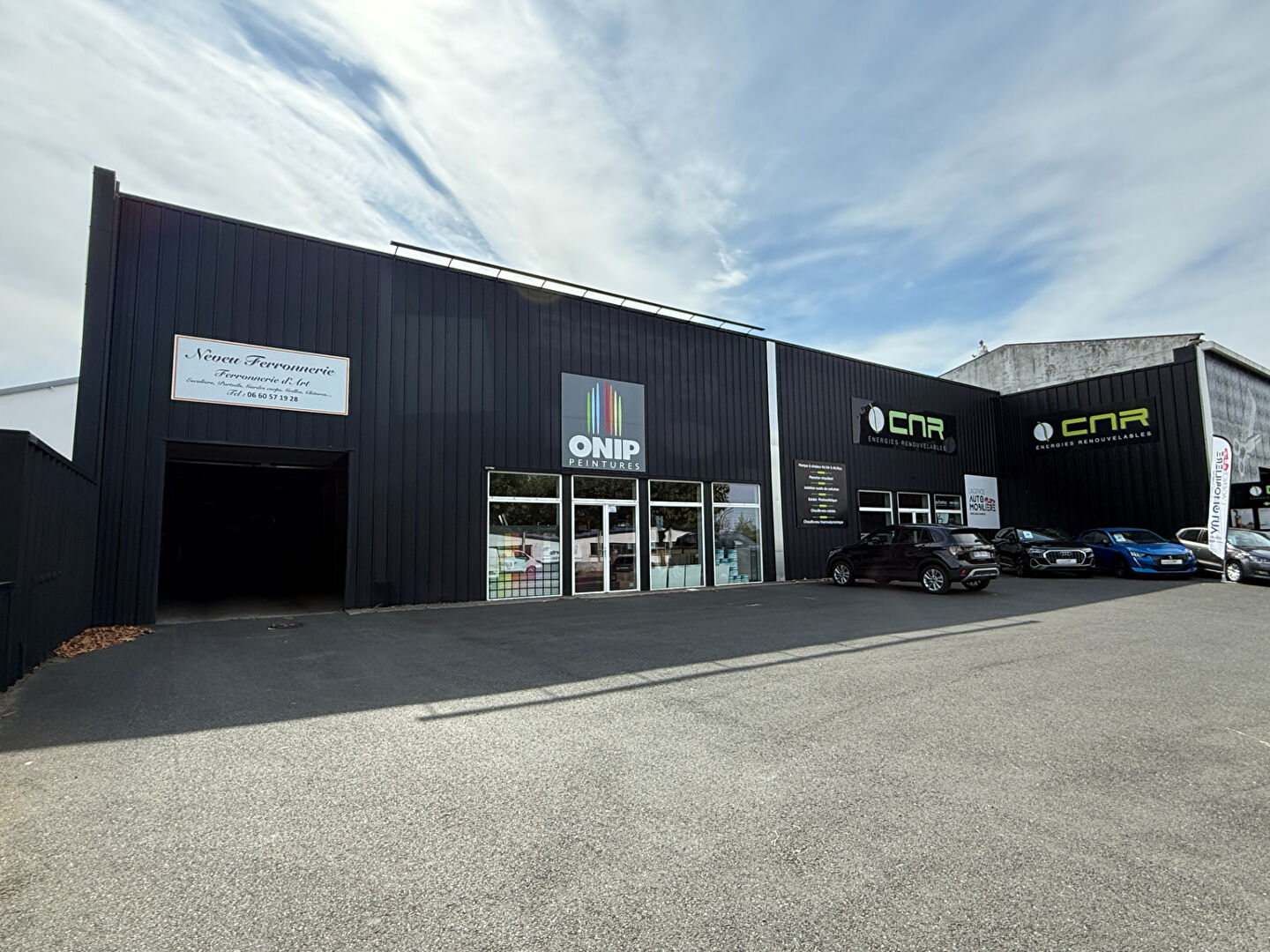 Local commercial CHATEAUROUX (36000) 300.00 m²