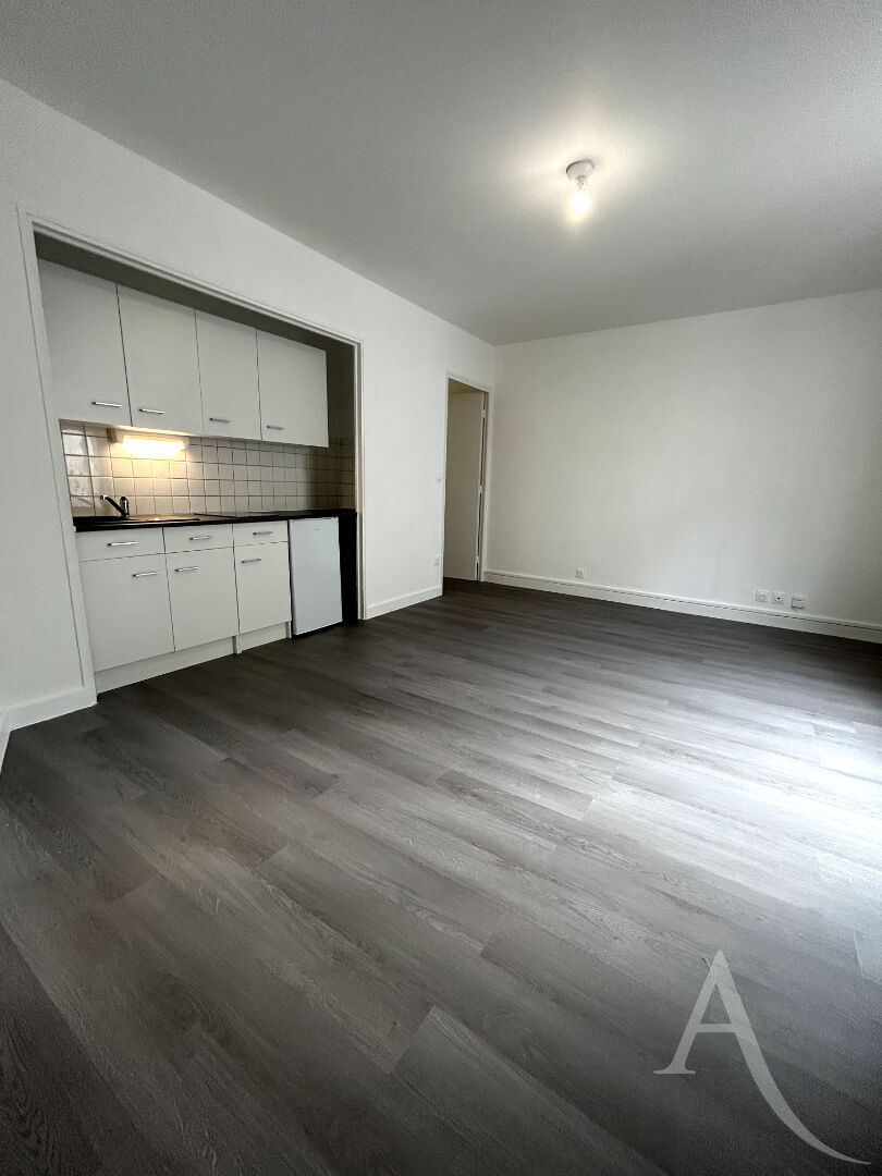 Appartement CHATEAUROUX (36000) 1 pièce 26.71 m²
