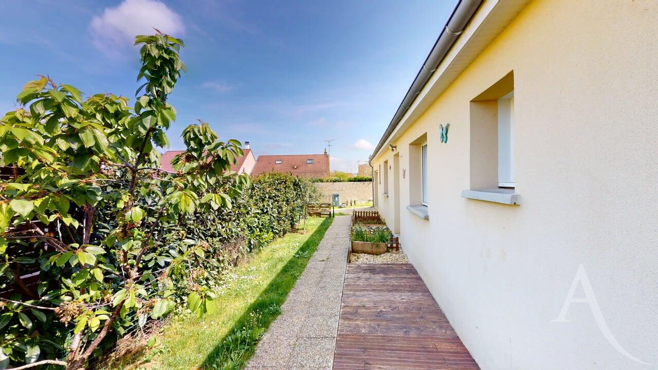 Maison CHATEAUROUX (36000) 7 pièces 110.00 m²