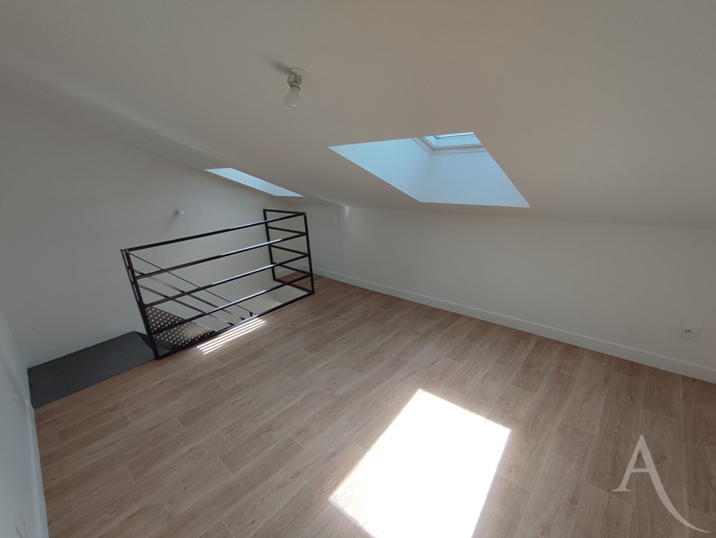 Appartement CHATEAUROUX (36000) 1 pièce 31.02 m²