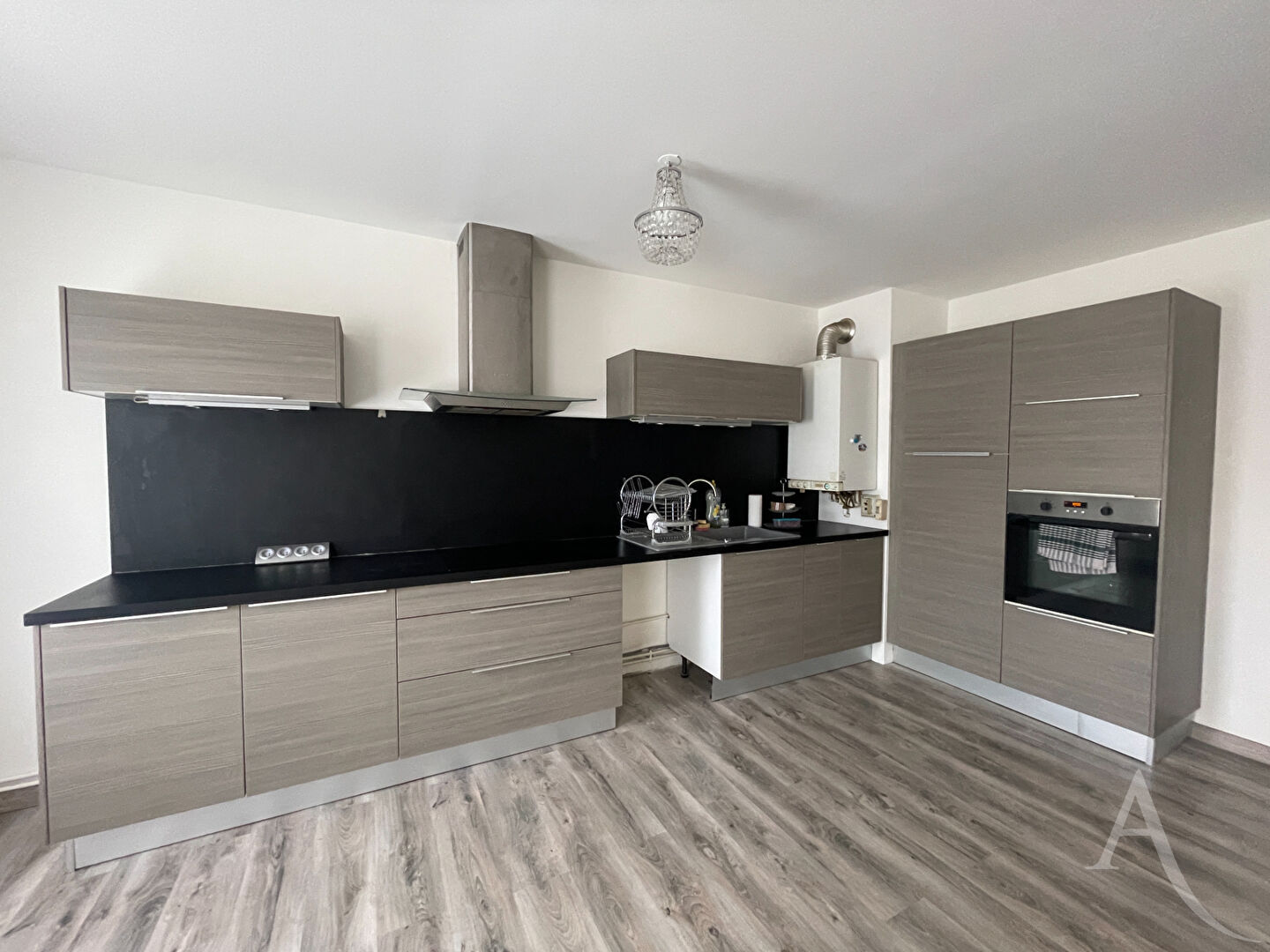 Appartement CHATEAUROUX (36000) 3 pièces 75.11 m²