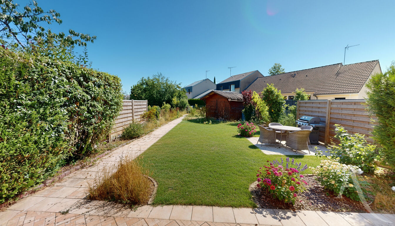 Maison CHATEAUROUX (36000) 5 pi&egrave;ces 110.00 m&sup2;