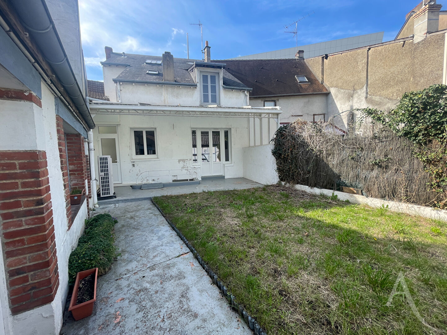 Maison Ch&acirc;teauroux (36000) 4 pi&egrave;ces 104.00 m&sup2;